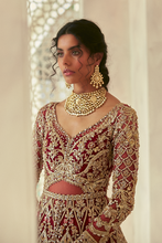 Load image into Gallery viewer, Scarlet Bridal - Suffuse