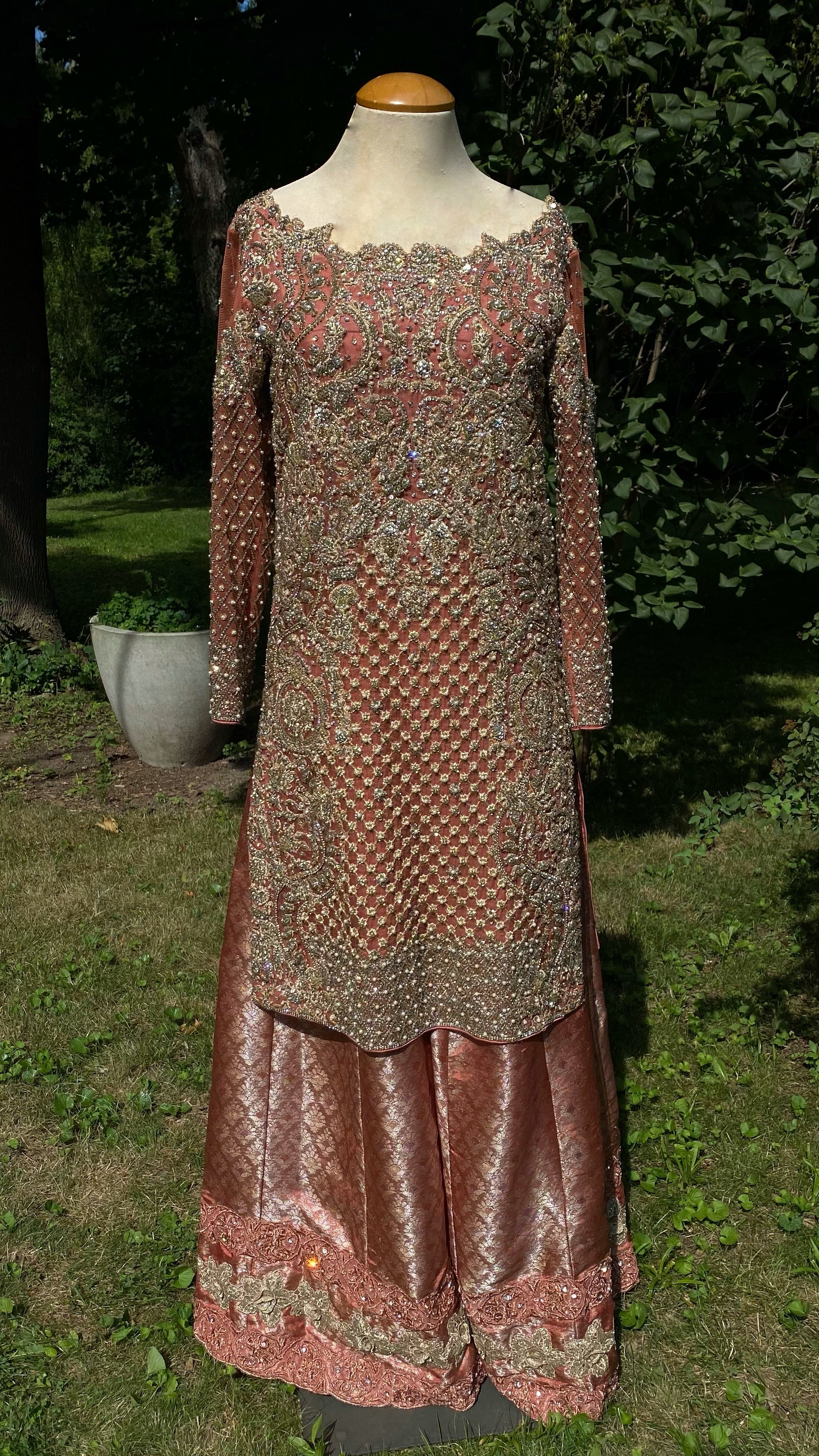 Desert Rose Bridal Faraz Manan – ALMARI360